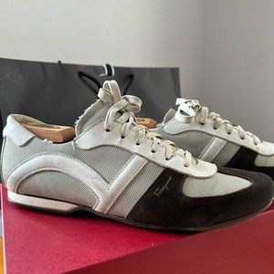 Salvatore Ferragamo Suede & Leather size 9